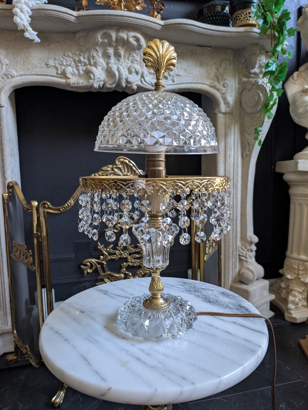 Vintage Hollywood Regency Glass Crystal Gold Metal Table Boudoir Small  Lamp 18"